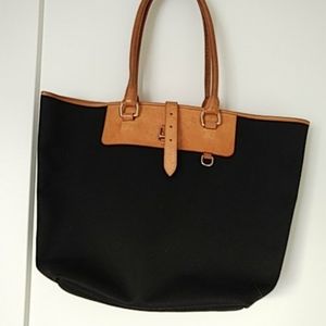 Black Dooney and Bourke canvas and leather tote